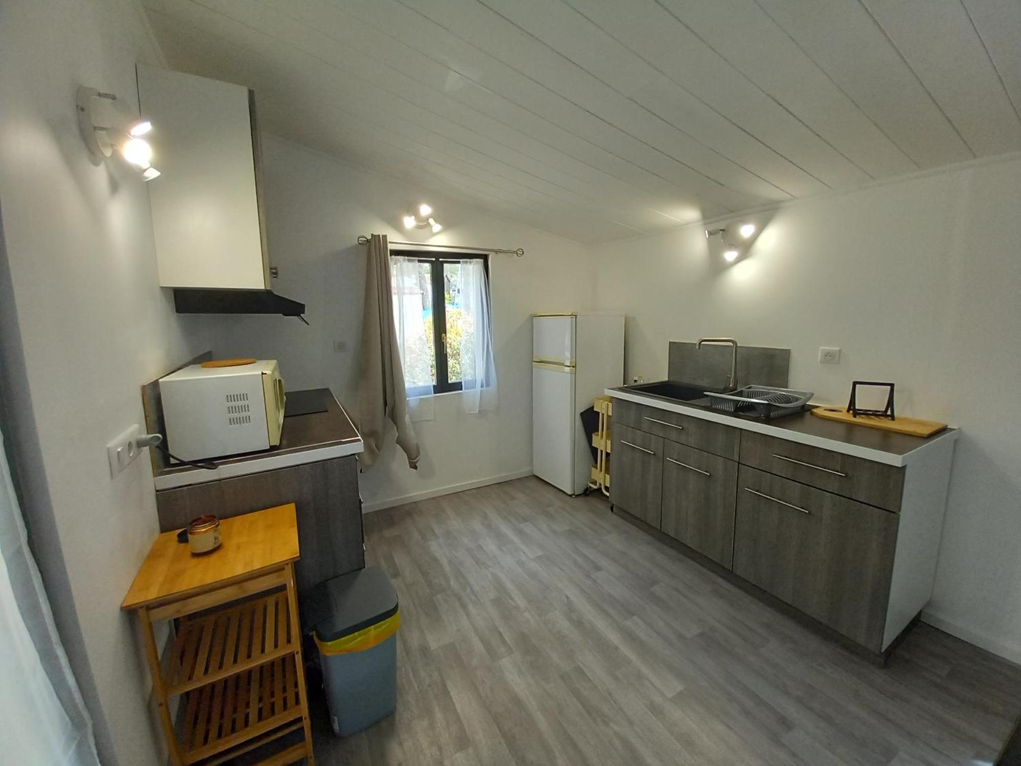 Mobilhome A Deux Pas Du Circuit Du Castellet Avec Terrasse Vue Mer Le Castellet  Exterior foto