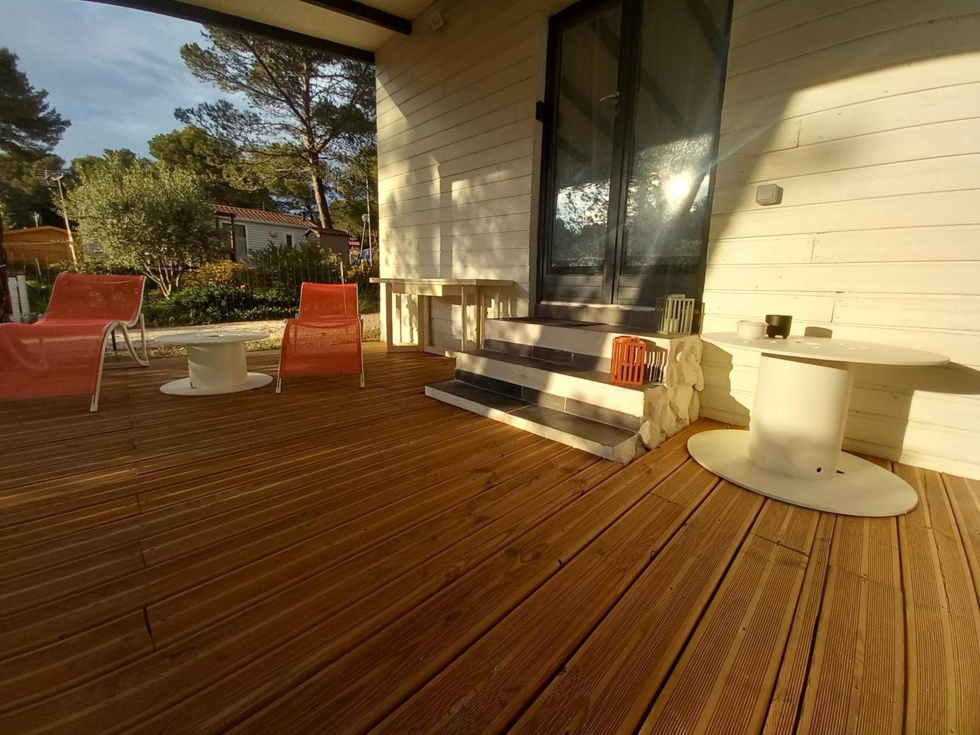 Mobilhome A Deux Pas Du Circuit Du Castellet Avec Terrasse Vue Mer Le Castellet  Exterior foto