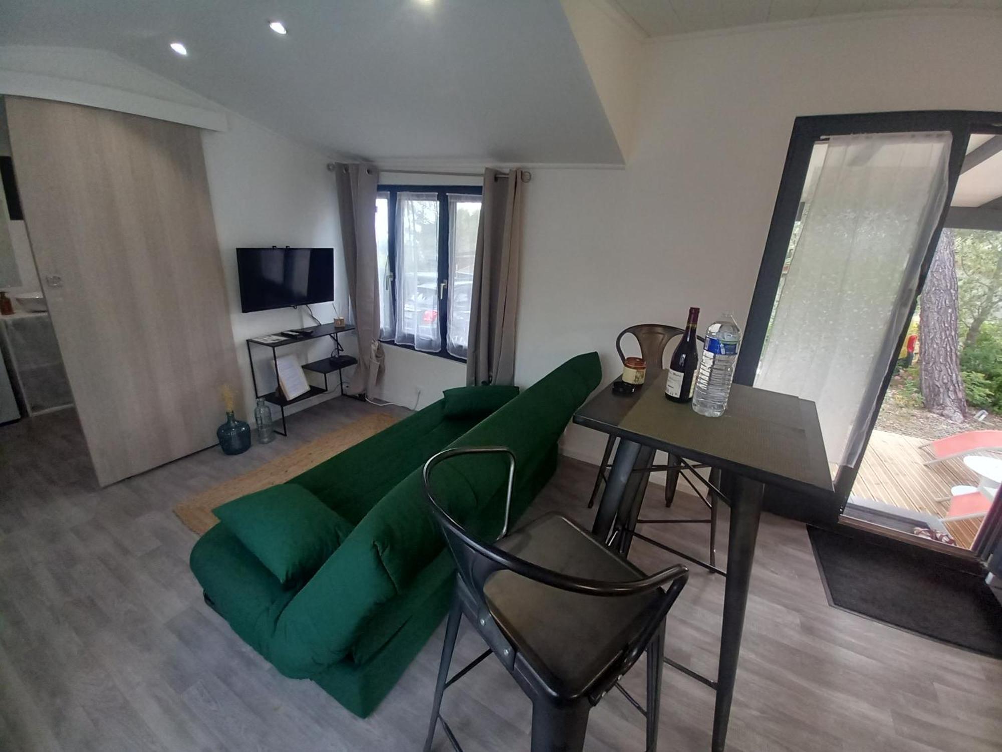 Mobilhome A Deux Pas Du Circuit Du Castellet Avec Terrasse Vue Mer Le Castellet  Exterior foto